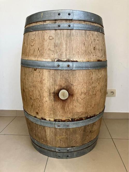 Tonneau à vin Vicard, Collections, Vins, Utilisé, Vin rouge, France