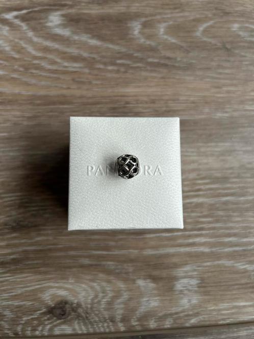 Zilveren Pandora infinity bedel, uitstekende staat, Handtassen en Accessoires, Bedels, Zo goed als nieuw, Pandora, Zilver, 1 bedel