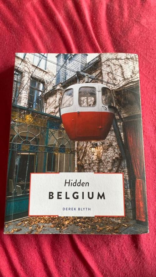 Derek Blyth - Les secrets cachés de la Belgique, Livres, Guides touristiques, Comme neuf, Guide ou Livre de voyage, Benelux, Enlèvement ou Envoi