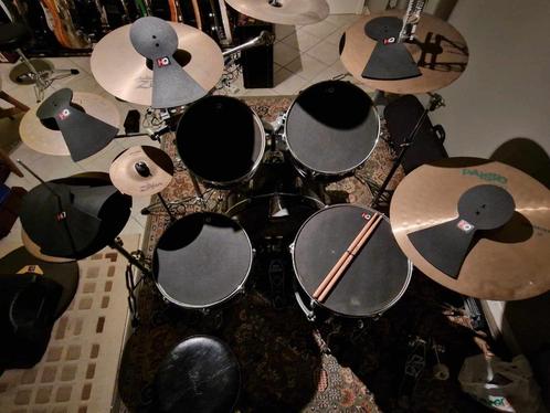 Tama swingstar met 6 cymbalen + hihat, Musique & Instruments, Batteries & Percussions, Utilisé, Tama, Enlèvement ou Envoi