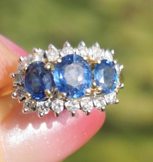 Très jolie bague en Or 18K Saphirs et diamants véritables, Bijoux, Sacs & Beauté, Bagues, Comme neuf, Or, Or, Avec pierre précieuse