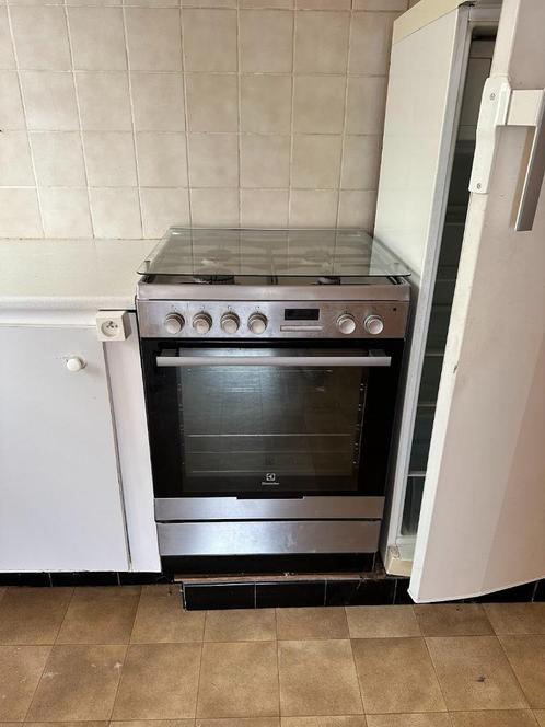 Gasvuur met elektrische oven, Electroménager, Cuisinières, Utilisé, Autoportant, 4 zones de cuisson, 85 à 90 cm, 45 à 60 cm, Gril