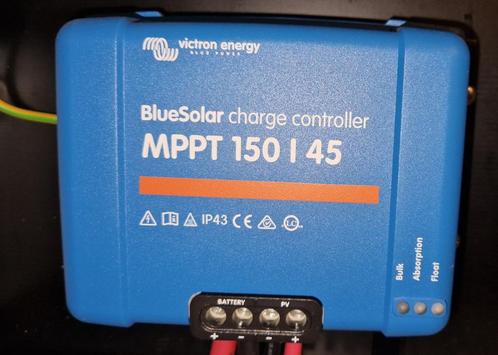 Victron BlueSolar MPPT 150/45 Solar Laadregelaar, Bricolage & Construction, Panneaux solaires & Accessoires, Comme neuf, Panneau