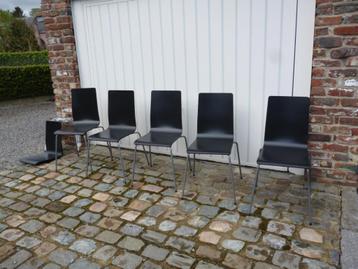6 chaises IKEA empilables pieds métalliques "Martin"