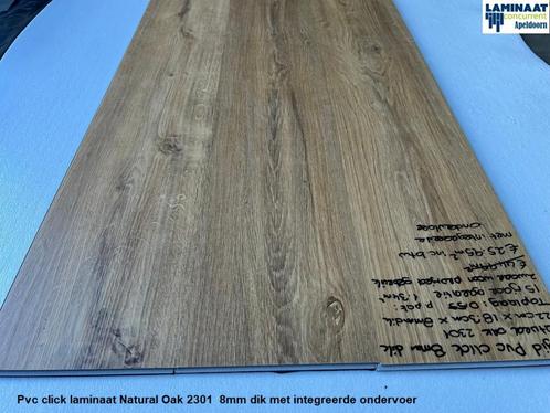 Pvc click 8mm dik Natural Oak met integreerde ondervloer, Huis en Inrichting, Stoffering | Vloerbedekking, Nieuw, Laminaat, Bruin