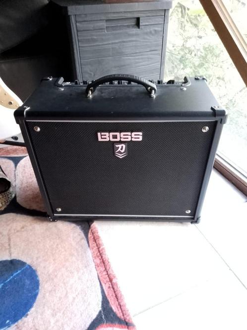 Boss Katana 50 MK1 (avec switch et housse), Musique & Instruments, Amplis | Basse & Guitare, Comme neuf, Guitare, 50 à 100 watts