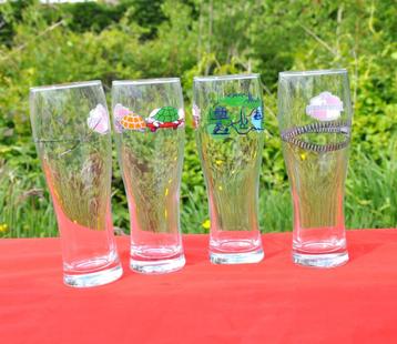 4 verres a biere Kronenbourg decor different  