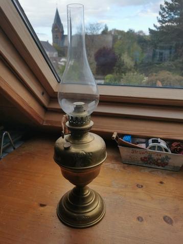 Antieke koperen olie lamp