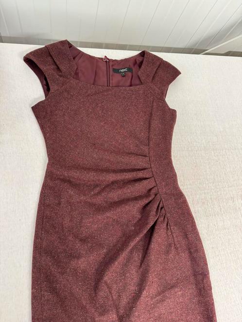 Next Wool -  robe sans manches en laine rouge foncé taille M, Vêtements | Femmes, Robes, Comme neuf, Taille 38/40 (M), Rouge, Sous le genou