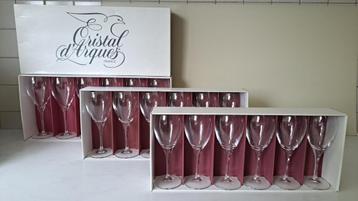18 verres à vin en cristal d'Arques