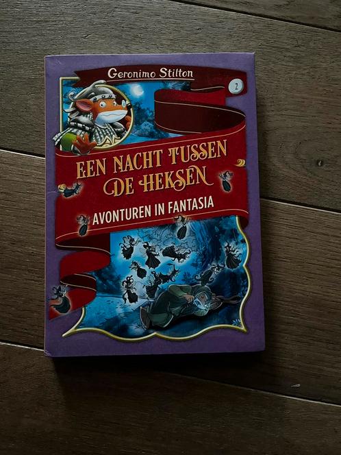 Geronimo Stilton - Een nacht tussen de heksen, Livres, Livres pour enfants | Jeunesse | Moins de 10 ans, Comme neuf, Enlèvement