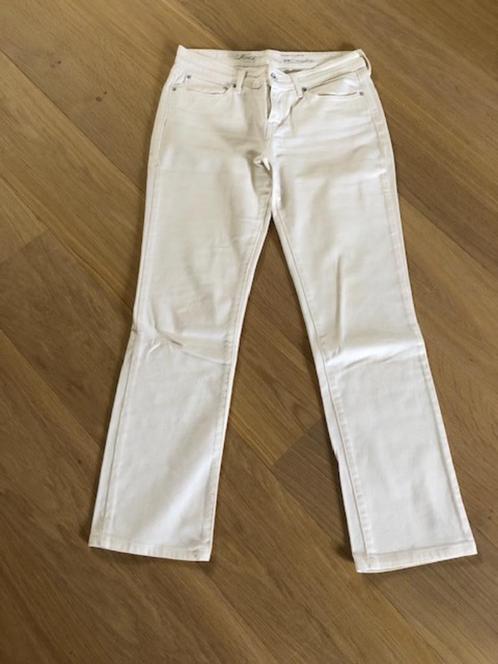 Witte levi's jeans broek, Vêtements | Femmes, Culottes & Pantalons, Porté, Taille 38/40 (M), Blanc, Longs, Enlèvement