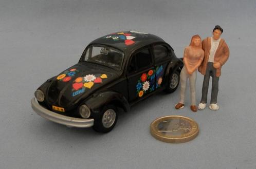 Gamme 1/43 : VW Volkswagen Beetle 1302 « Flower Power » noir, Hobby & Loisirs créatifs, Voitures miniatures | 1:43, Neuf, Voiture
