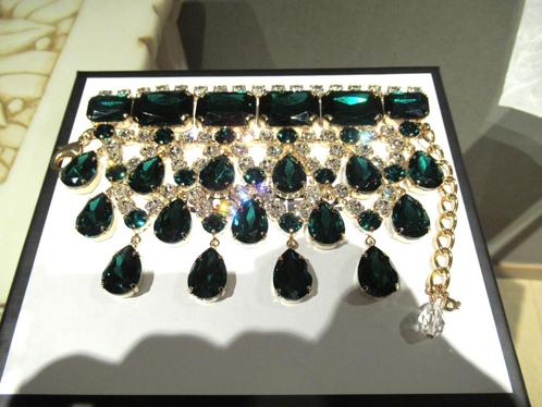 Nieuwe Dsquared2 vergulde Queen Elizabeth armband, Bijoux, Sacs & Beauté, Bracelets, Neuf, Or, Avec cristal, Envoi