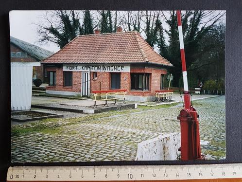 Grote foto Mortsel Fort IV Kapitein Wagner 2001 slagboom, Verzamelen, Foto's en Prenten, Zo goed als nieuw, Foto, 1980 tot heden
