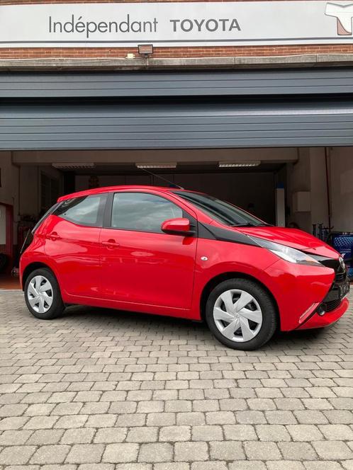 Toyota aygo 1000 business 5 portes 17.000 km !!!, Auto's, Toyota, Bedrijf, Aygo, ABS, Airbags, Bluetooth, Centrale vergrendeling
