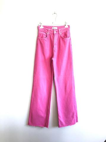 ZARA - stevige roze jeans met brede pijpen - 36