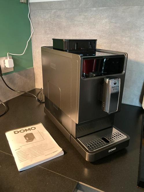 Machine à café et expresso FULL AUTOMATIQUE - grains - DOMO, Electroménager, Électroménager & Équipement Autre, Utilisé