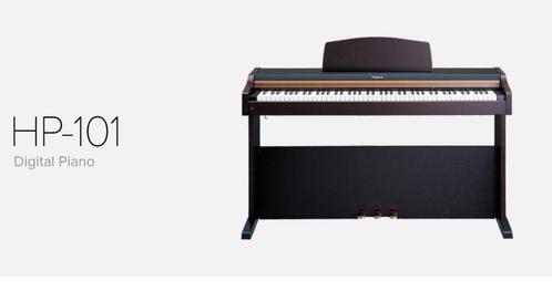 Piano numérique Roland HP101e État neuf., Musique & Instruments, Pianos, Comme neuf, Autres types, Brun, Digital, Enlèvement