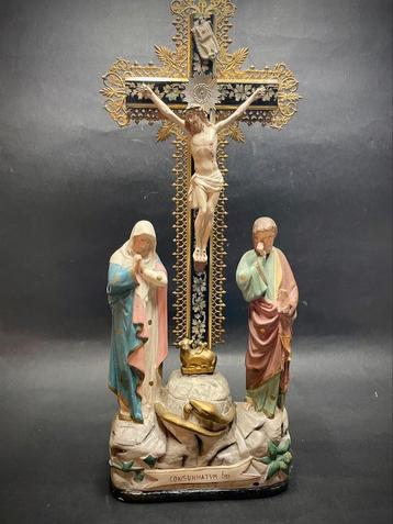 Crucifix ancien de 57 cm.