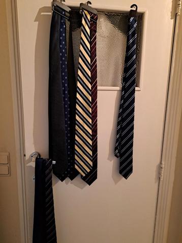 Lot  de cravates, 10 pièces, divers coloris 