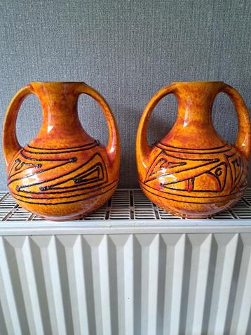 Paire de vases de l Allemagne de l ouest 