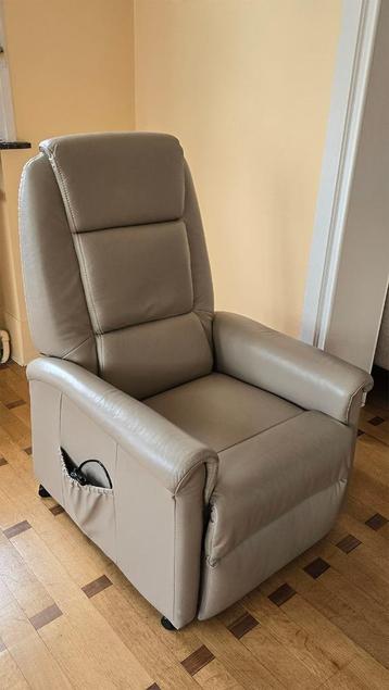 Medicare staande relax fauteuil met 2 motoren