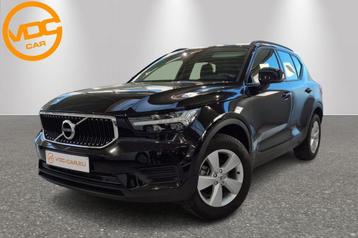 Volvo XC40 MOMENTUM 