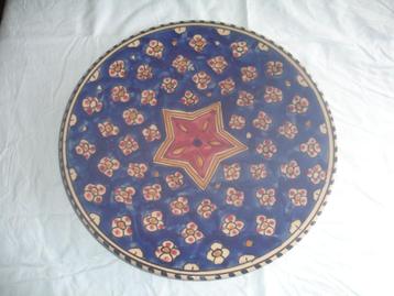Groot geëmailleerd bord in aardewerk, Hand Made