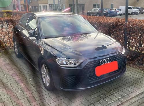 Auto Audi A1 Sportback, Auto's, Audi, Particulier, A1, Benzine, Euro 6, Berline, 5 deurs, Handgeschakeld, Zilver of Grijs, Zwart