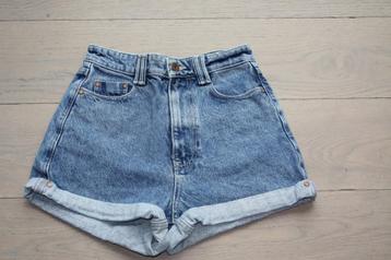 Jeans short van Zara, maat 34