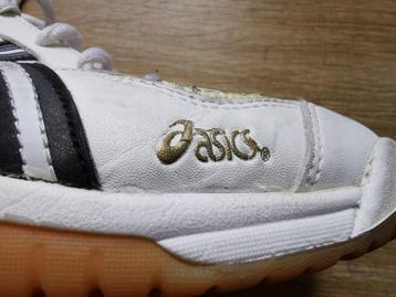 Baskets ASICS blanches taille 40
