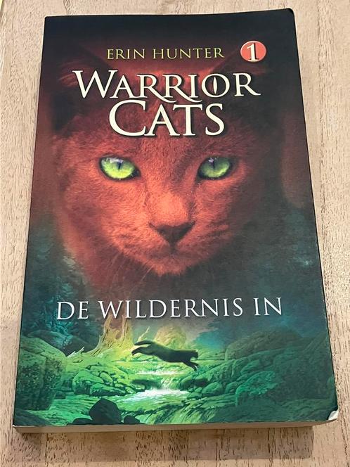 Warrior Cats - 1 - De wildernis in, Livres, Livres pour enfants | Jeunesse | 10 à 12 ans, Comme neuf, Fiction, Enlèvement ou Envoi