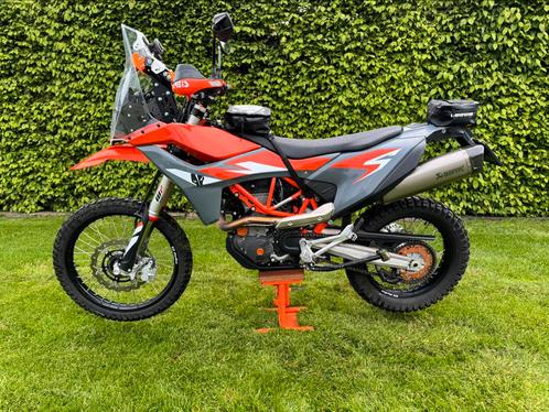 Te koop: KTM 690 Enduro R 2021 -Aurora Rally kit -Akrapovic, Motos, Motos | KTM, Particulier, Enduro, plus de 35 kW, 1 cylindre