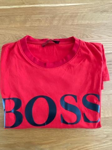 T-Shirt Hugo Boss rouge. Taille M
