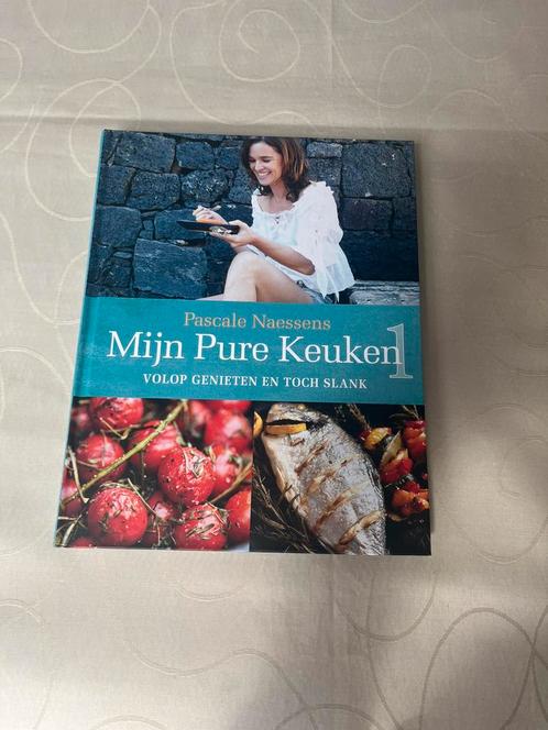 Pascale Naessens - Mijn pure keuken, Livres, Livres de cuisine, Comme neuf, Enlèvement ou Envoi