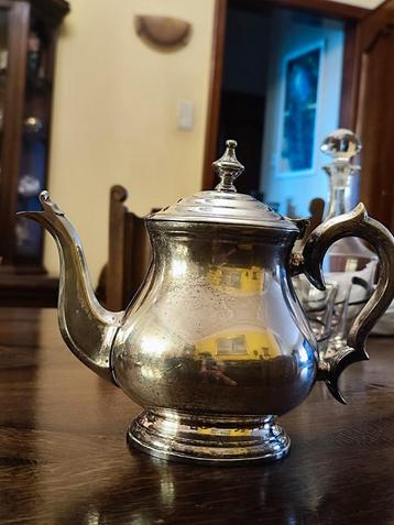 Antieke EPNS verzilverde thee en koffiekan