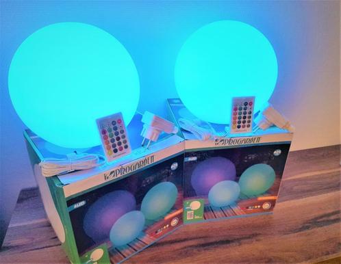 boules led's 25cm , couleurs changeantes , rechargeable, Maison & Meubles, Lampes | Lampes de table, Neuf, Moins de 50 cm, Autres matériaux