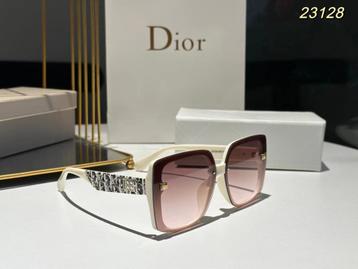  Lunettes de soleil Dior