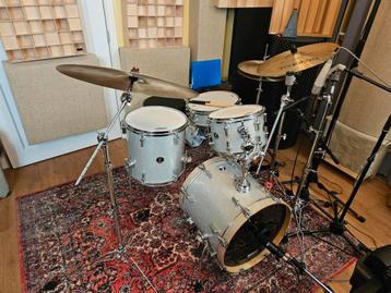 Sonor Bob kit volledige set met hardware en cymbalen! 