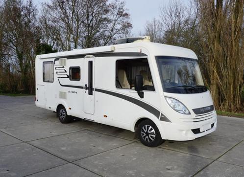 Lit queen-size Hymer Exsis I698 avec 68 000 km 2015, Caravanes & Camping, Camping-cars, Particulier, Intégral, jusqu'à 4, Hymer