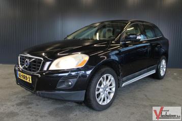 Volvo XC60 2.4 D5 AWD Momentum Automaat - Leder - Climate - 