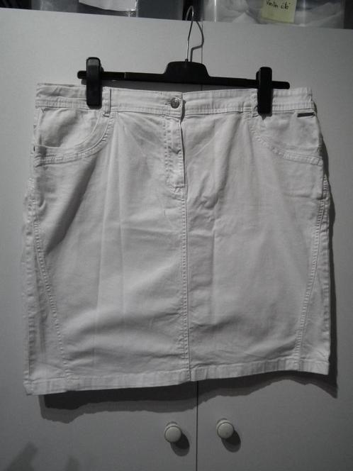 jupe blanche, pour femme. Taille 50 (Terre de Marin), Vêtements | Femmes, Jupes, Comme neuf, Taille 46/48 (XL) ou plus grande