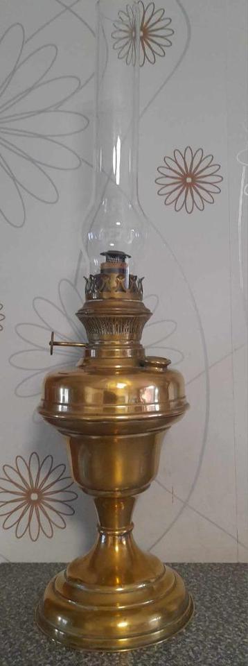 Koperen petroleumlamp