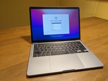 MacBook Pro 13,3” QWERTY - M1 - Touchbar – Uitstekende staat
