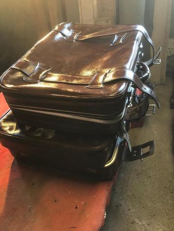 2 valiezen,reis koffers ,proper ,een bodje