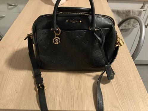 Sac Louis Vuitton speedy 25 noir avec bijou de sac Vuitton, Bijoux, Sacs & Beauté, Sacs | Sacs Femme, Comme neuf, Sac à main, Noir