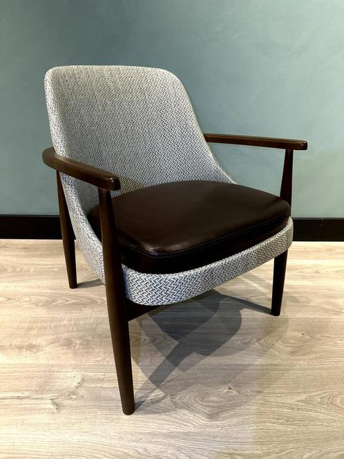 Lounge stoel / Fauteuile, Huis en Inrichting, Fauteuils, Nieuw, Hout, Leer, Stof, 50 tot 75 cm, Minder dan 75 cm, Ophalen