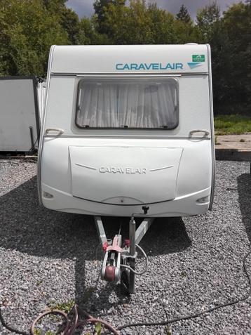 caravanes 400 avec auvent
