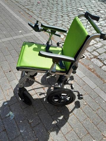 Chaise roulante électrique à vendre sans chargeur 200e